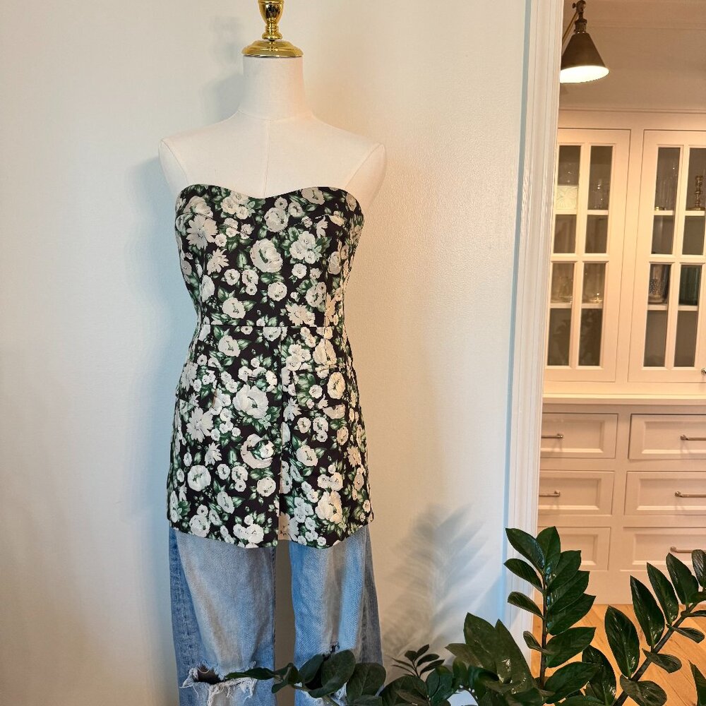 TUCKERNUCK Floral Strapless Bouvardia Branch Marnie Top Size S